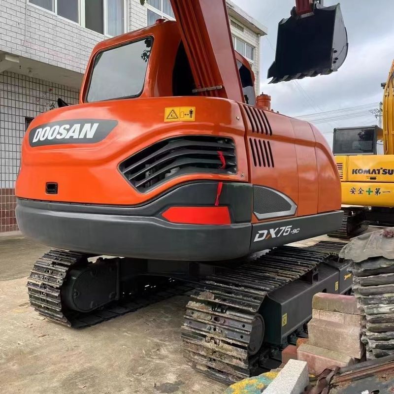 Used Doosan Digger  DX75  Secondhand 7.5ton Small Type Mini Crawler Excavator