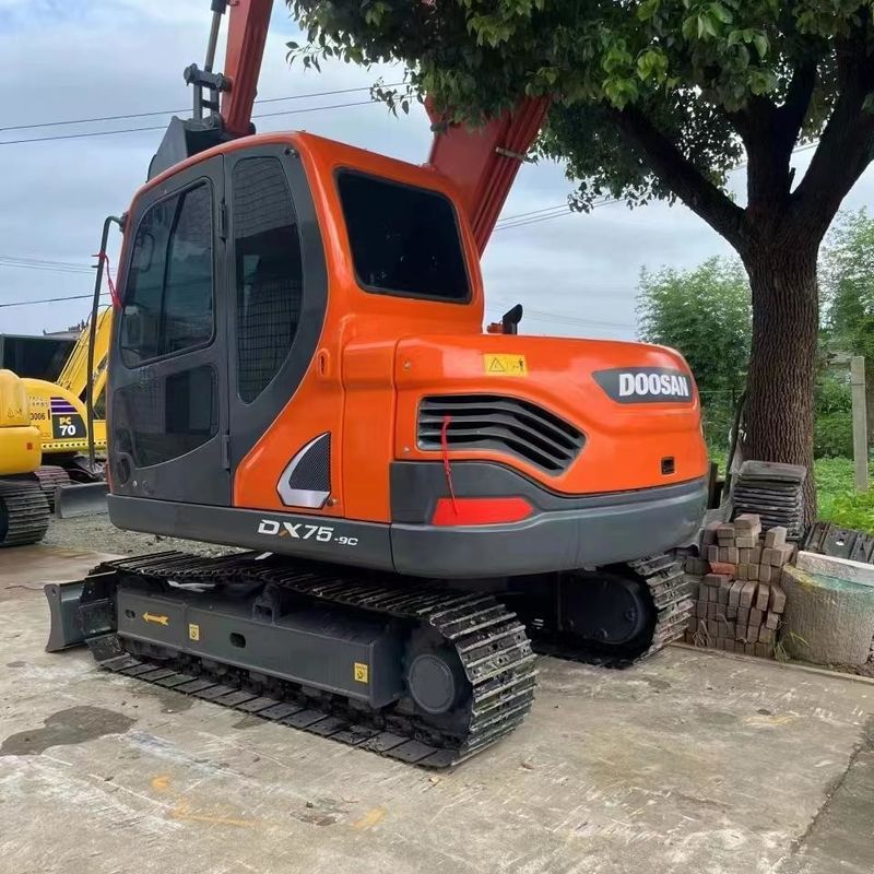 Used Doosan Digger  DX75  Secondhand 7.5ton Small Type Mini Crawler Excavator