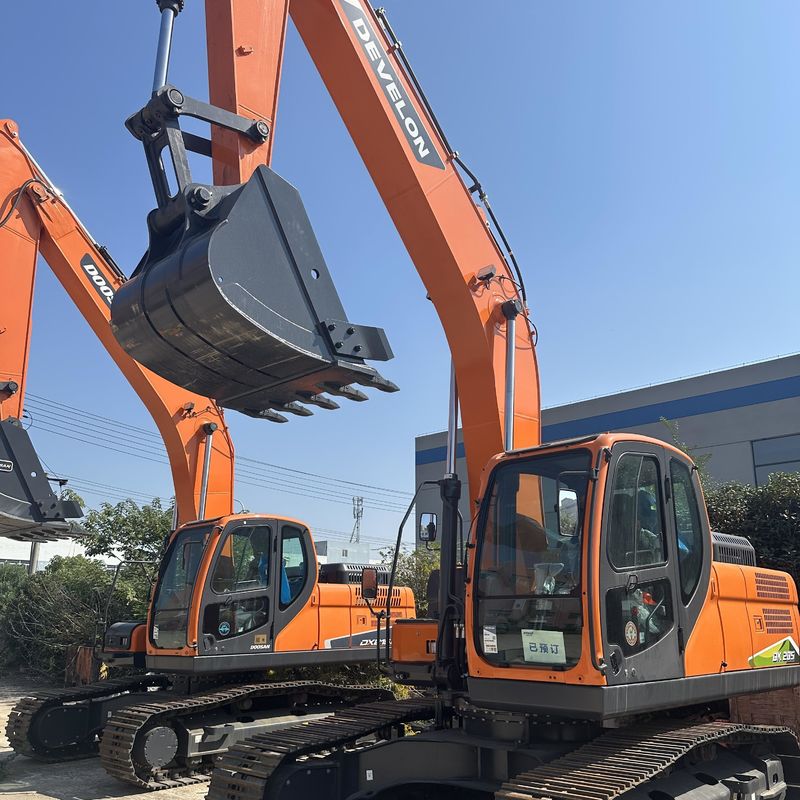 Used Doosan Digger  DX205  Secondhand 21ton Medium Type Crawler Excavator