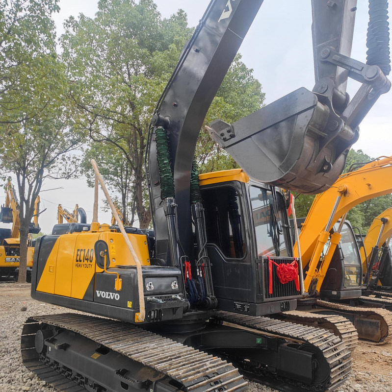 Secondhand Excavator Machinery Trader Used VOL EC140 14 Ton Crawler Digger 77.4kw