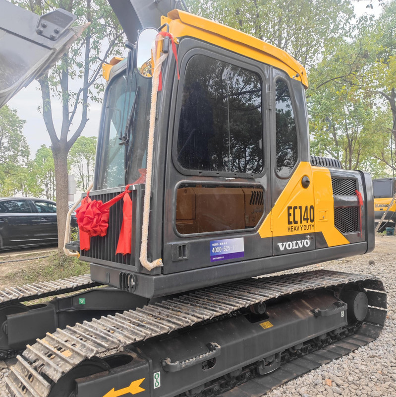 Secondhand Excavator Machinery Trader Used VOL EC140 14 Ton Crawler Digger 77.4kw
