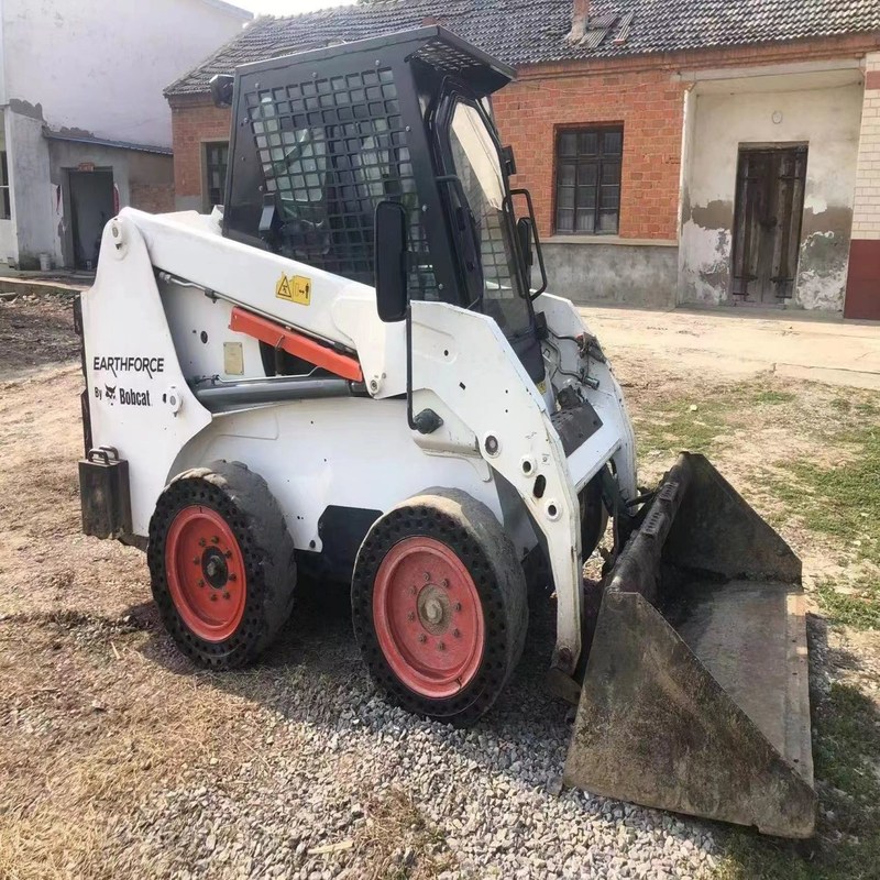 Mini Bob S16 Used Skid Steer Loader Landscaping Equipment 36.4KW 10.5km/h