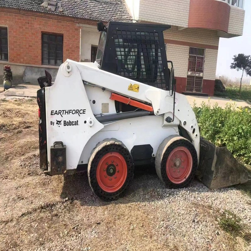 Mini Bob S16 Used Skid Steer Loader Landscaping Equipment 36.4KW 10.5km/h