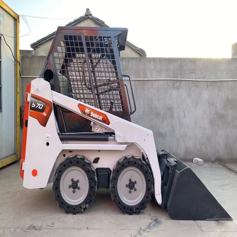BobS70 Used Skid Steer Heavy Equipment Loader Mini S70 10.1km/h  17.5KW