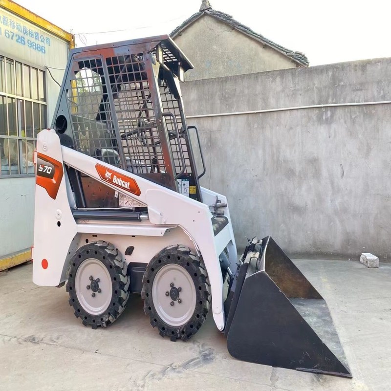 BobS70 Used Skid Steer Heavy Equipment Loader Mini S70 10.1km/h  17.5KW