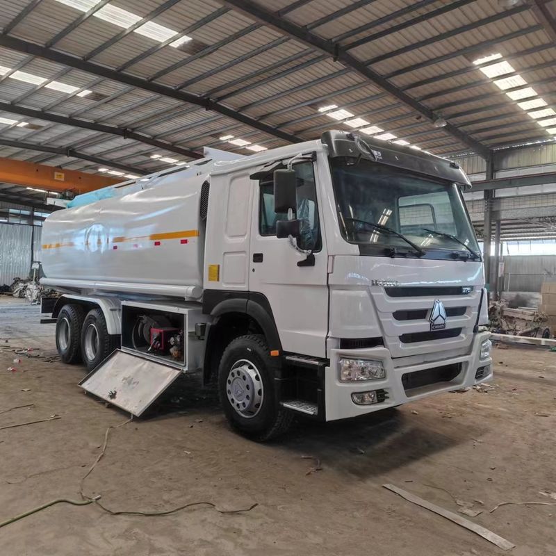Howo 371 Used Fuel Tanker Truck Fuel Delivery Sinotruk 375 6x4 22m3 2000L 8x4