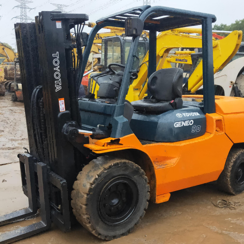 Secondhand FD50 Toyota Diesel Forklift Dealer 5 Ton Maximum lifting height 4.5m