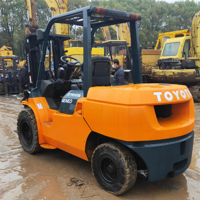 Secondhand FD50 Toyota Diesel Forklift Dealer 5 Ton Maximum lifting height 4.5m