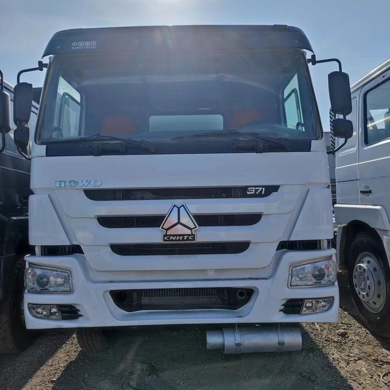 Sinotruk Howo 371 Oil Truck Tanker 2000L 8x4 Second Hand For Fuel Delivery