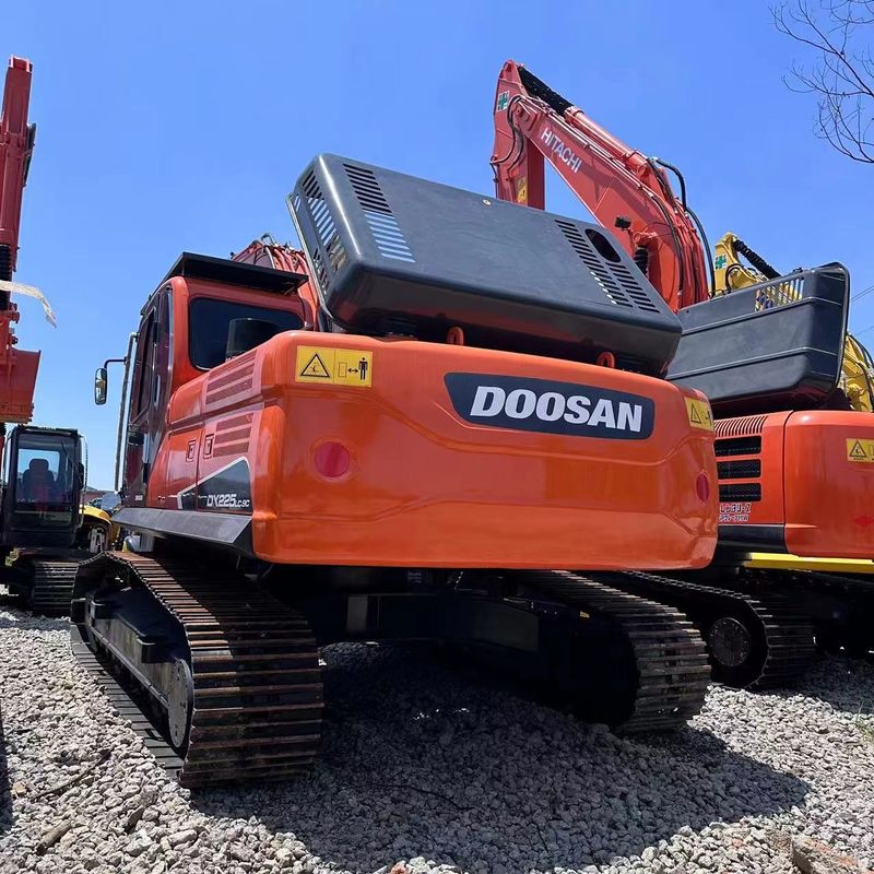 Used Doosan Digger  DX225  Secondhand 22.5ton Medium Type Crawler Excavator