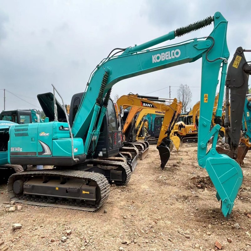 Used Kobelco Digger  SK140  Secondhand 14ton Small Type Crawler Excavator 74kw