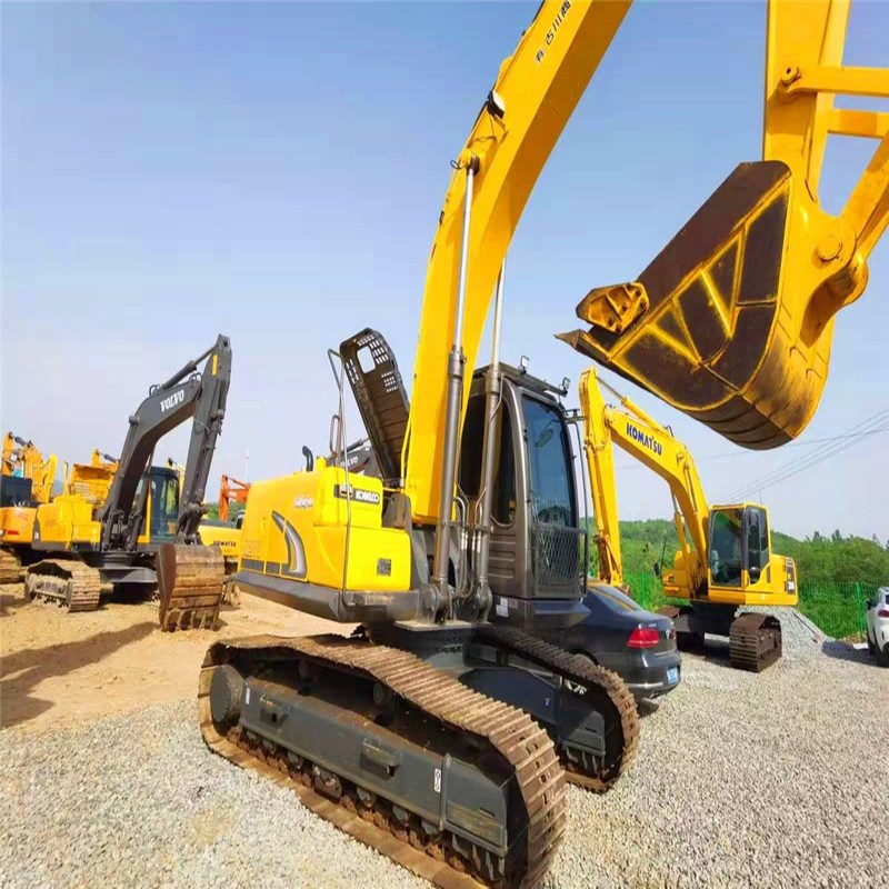 Used Kobelco Digger  SK200-8 Secondhand 20ton Big Type Crawler Excavator 114kw