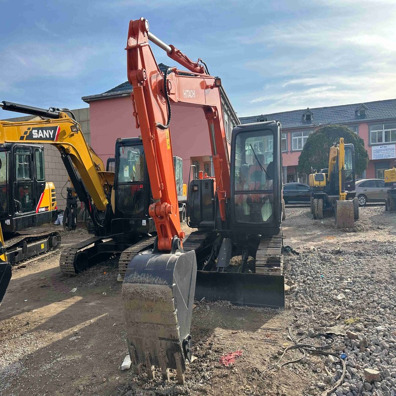Used Mini Excavator Hitachi ZX70 Secondhand 7t Original Crawler Tracked Digger 39kw