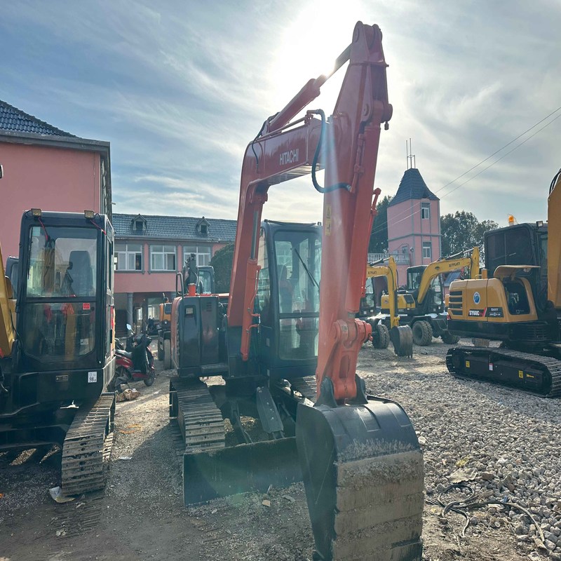Used Mini Excavator Hitachi ZX70 Secondhand 7t Original Crawler Tracked Digger 39kw
