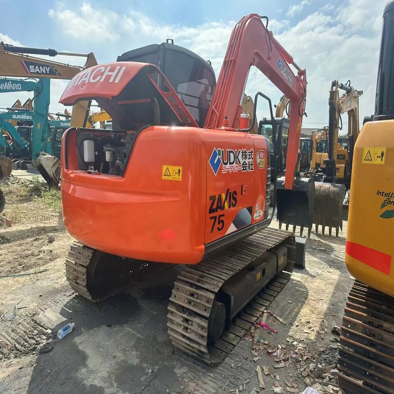 Hitachi ZX75  Used Excavator Hydraulic 7 Ton Mid Sized 40.3kw with 0.33m3 bucket