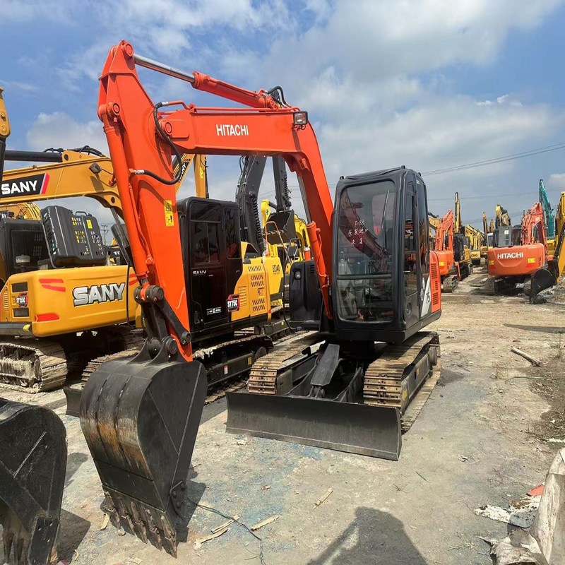 Hitachi ZX75  Used Excavator Hydraulic 7 Ton Mid Sized 40.3kw with 0.33m3 bucket