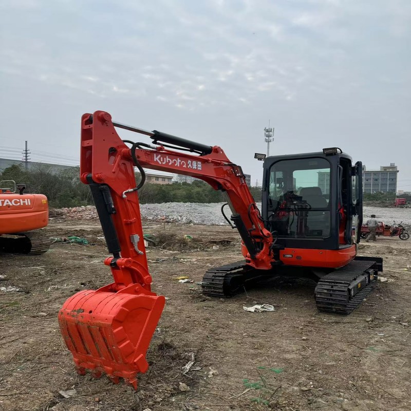 Secondhand Kubota Digger U35 Used 3.5ton Small Type Mini Crawler Excavator 18.5kw