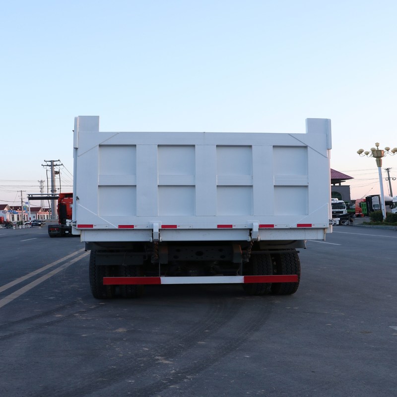 Used Dump Truck Howo T5G Sinotruk Howo 6x4 Tipper 10 Wheeler 30m3 capacity