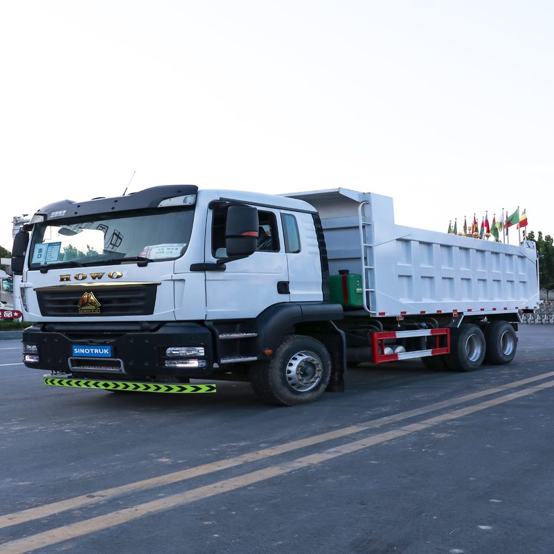 Used Dump Truck Howo T5G Sinotruk Howo 6x4 Tipper 10 Wheeler 30m3 capacity