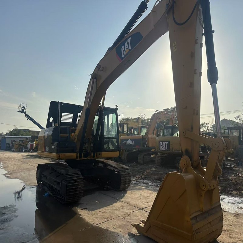 25 Ton Used  Excavator CAT 325D Crawler Digger 140kw with 1.4m3 bucket