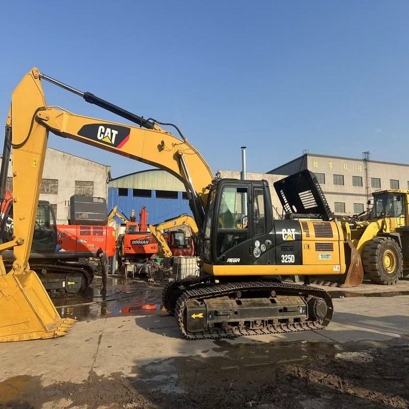 25 Ton Used  Excavator CAT 325D Crawler Digger 140kw with 1.4m3 bucket