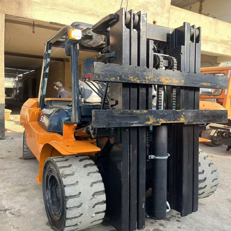 Secondhand FD50 Toyota Diesel Forklift Dealer 5 Ton Maximum lifting height 4.5m