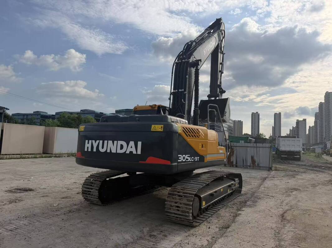 Used Hyundai Digger  R305LC-9T  Secondhand 30.2ton  Crawler Excavator 196kw with 1.38m3 bucket