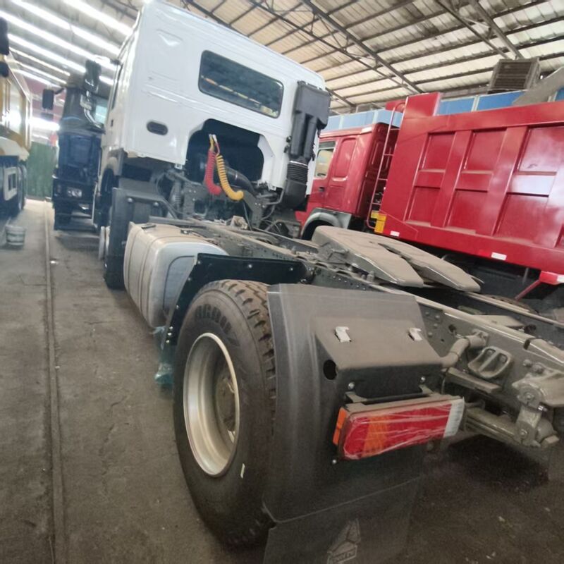 High Speed Diesel Used Tractor Truck 4*2 Sinotruk Howo 371hp 375hp manual
